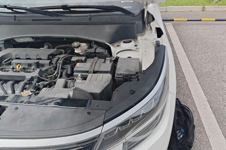 Used Kia KX3 2020 1.5L CVT Trend Edition Engine Bay Left