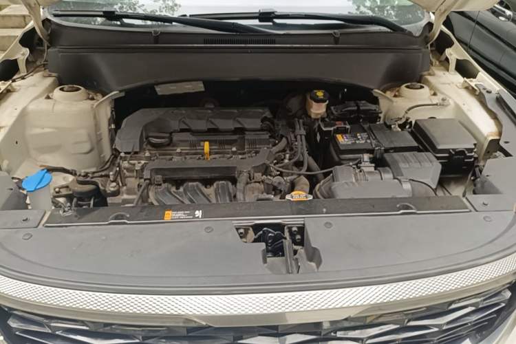 Used Kia KX3 2020 1.5L CVT Trend Edition Engine Bay