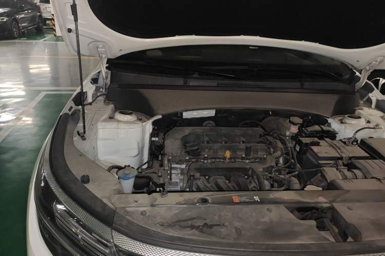 Used Kia KX3 2020 1.5L CVT Smart Edition Engine Bay Right