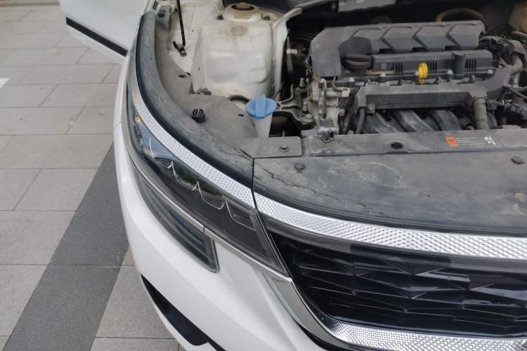 Used Kia KX3 2020 1.5L CVT Trend Edition Engine Bay Right