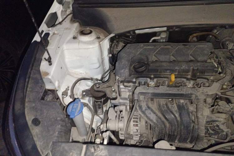 Used Kia KX3 2020 1.5L CVT Trend Edition Engine Bay Right