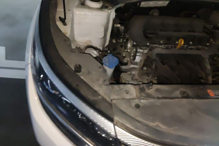 Used Kia KX3 2020 1.5L CVT Trend Edition Engine Bay Right