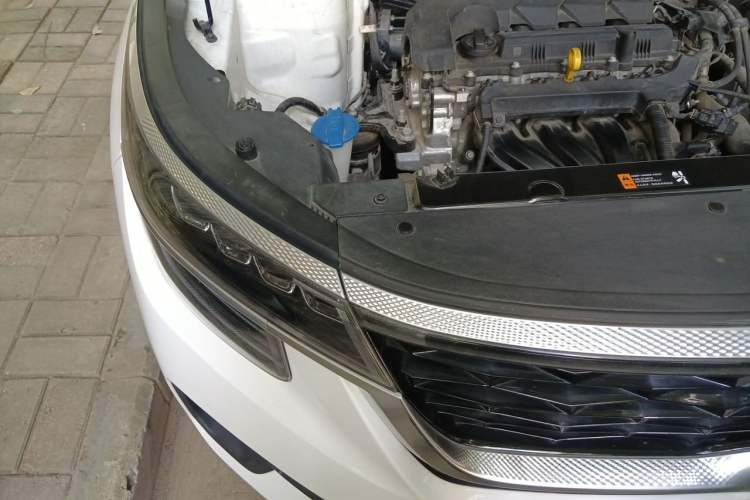 Used Kia KX3 2020 1.5L CVT Trend Edition Engine Bay Right