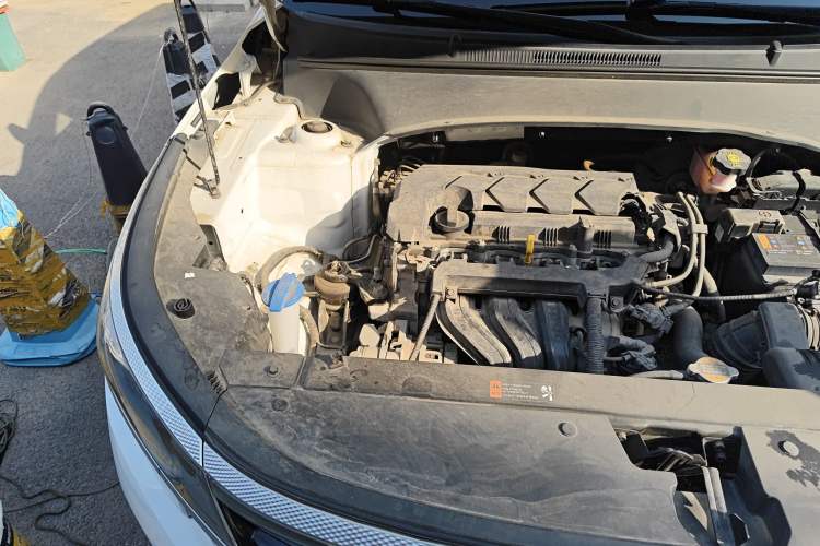 Used Kia KX3 2020 1.5L CVT Trend Edition Engine Bay Right