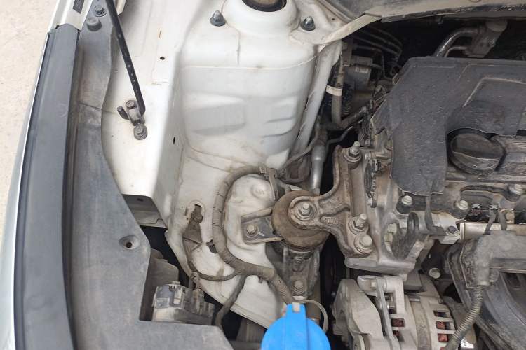 Used Kia KX3 2020 1.5L CVT Trend Edition Engine Bay Right
