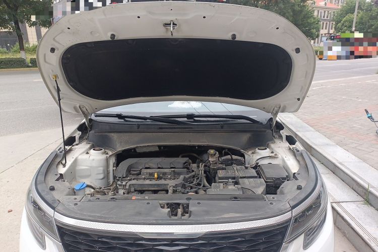 Used Kia KX3 2020 1.5L CVT Trend Edition Engine Bay