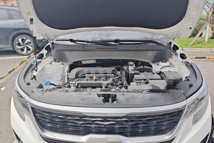 Used Kia KX3 2020 1.5L CVT Trend Edition Engine Bay