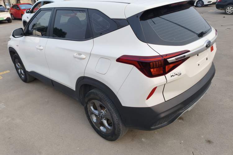 Used Kia KX3 2020 1.5L CVT Comfort Edition Exterior 2