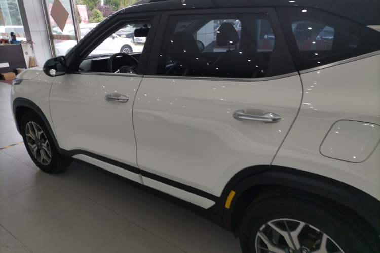 Used Kia KX3 2020 1.5L CVT Trend Edition Exterior 3