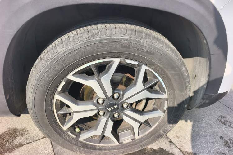 Used Kia KX3 2020 1.5L CVT Trend Edition Exterior 4