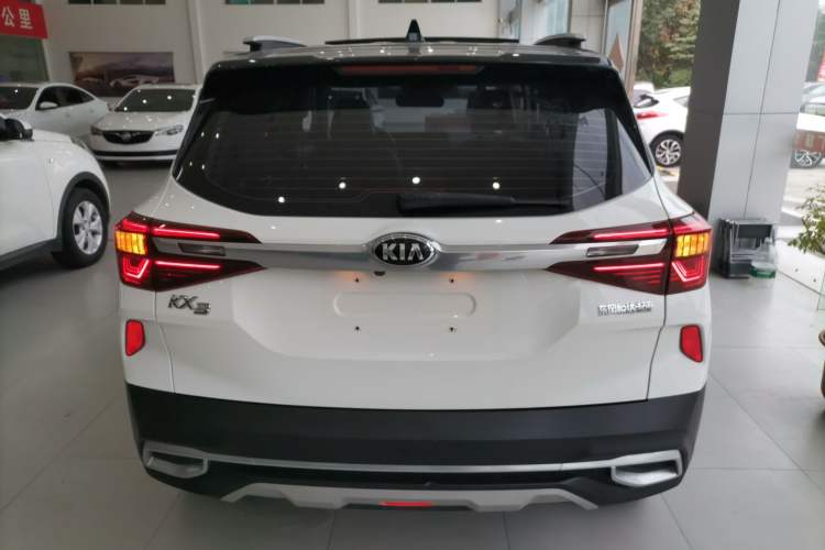 Used Kia KX3 2020 1.5L CVT Trend Edition Exterior 4
