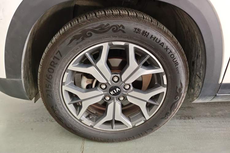 Used Kia KX3 2020 1.5L CVT Trend Edition Exterior 4