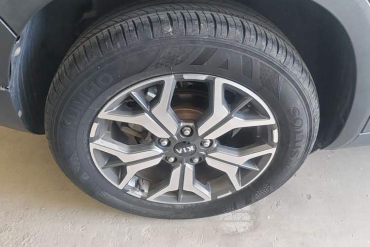 Used Kia KX3 2020 1.5L CVT Trend Edition Exterior 5