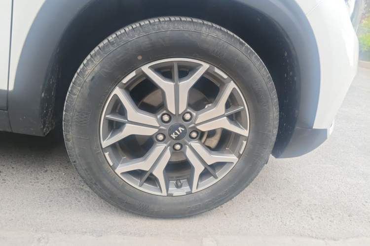 Used Kia KX3 2020 1.5L CVT Trend Edition Exterior 7