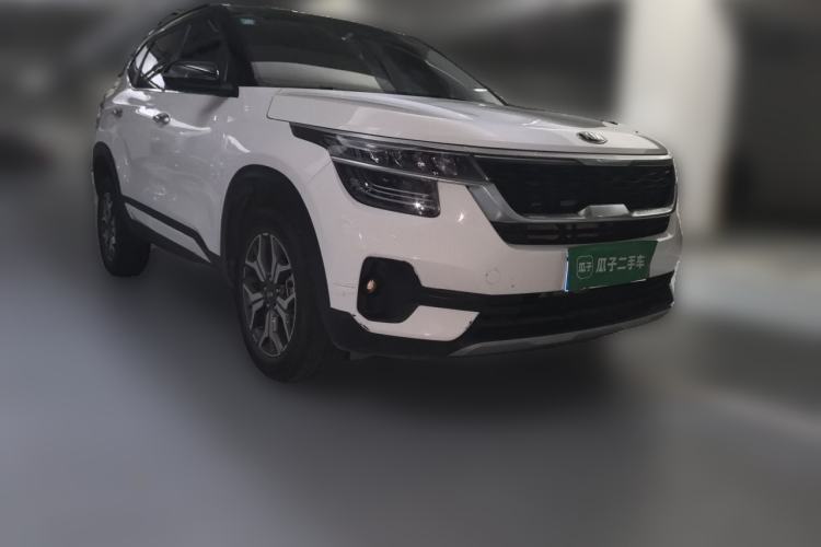 Used Kia KX3 2020 1.5L CVT Trend Edition Front Right 45 Deg