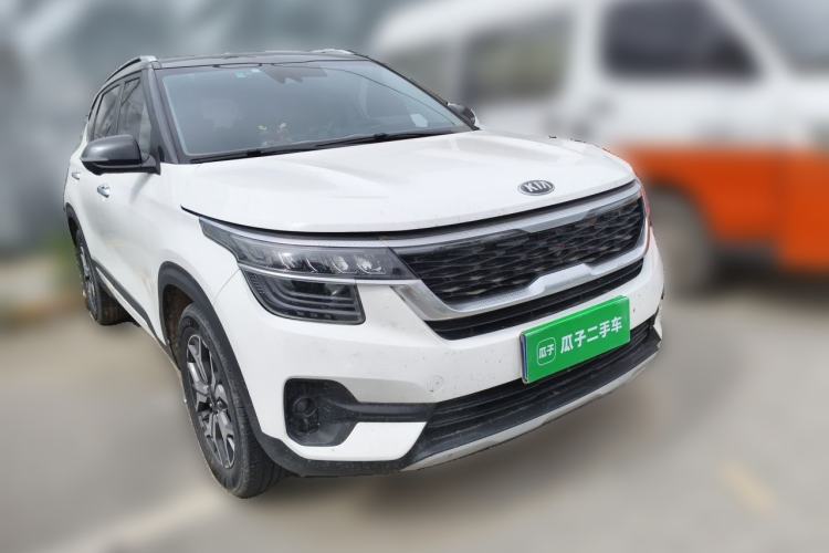 Used Kia KX3 2020 1.5L CVT Smart Edition Front Right 45 Deg