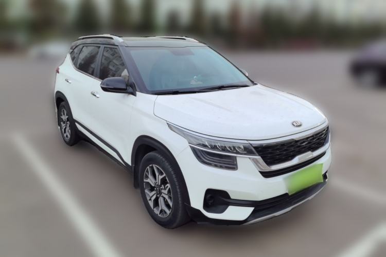 Used Kia KX3 2020 1.5L CVT Trend Edition Front Right 45 Deg