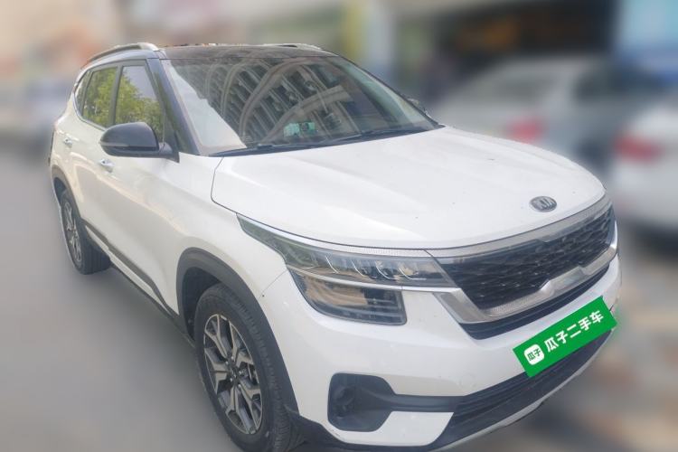 Used Kia KX3 2020 1.5L CVT Trend Edition Front Right 45 Deg
