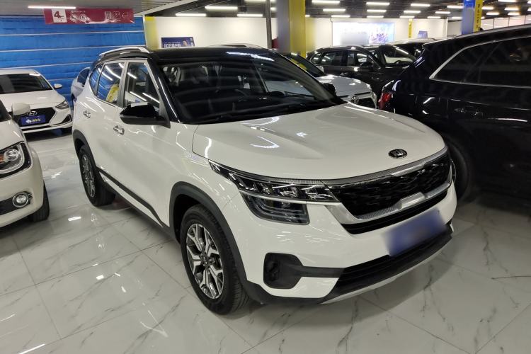 Used Kia KX3 2020 1.5L CVT Trend Edition Front Right 45 Deg