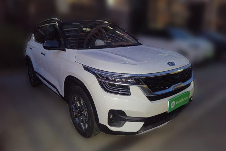Used Kia KX3 2020 1.5L CVT Trend Edition Front Right 45 Deg