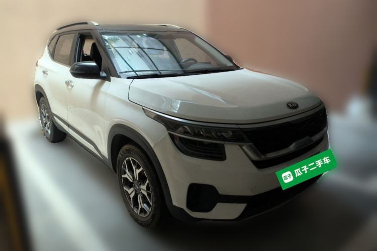 Used Kia KX3 2020 1.5L CVT Trend Edition Front Right 45 Deg