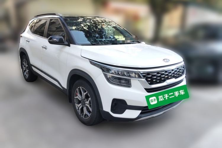 Used Kia KX3 2020 1.5L CVT Trend Edition Front Right 45 Deg