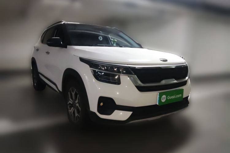 Used Kia KX3 2020 1.5L CVT Trend Edition Front Right 45 Deg