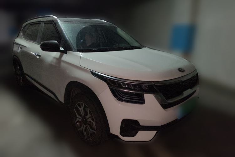 Used Kia KX3 2020 1.5L CVT Trend Edition Front Right 45 Deg