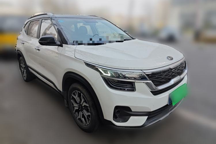 Used Kia KX3 2020 1.5L CVT Trend Edition Front Right 45 Deg