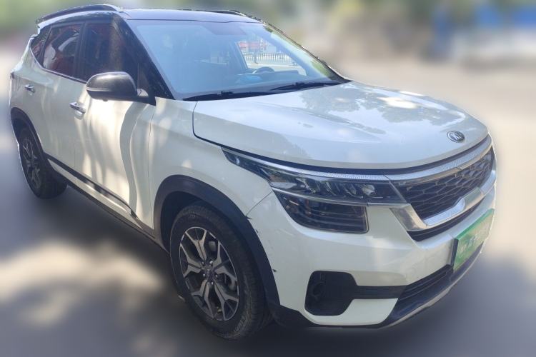 Used Kia KX3 2020 1.5L CVT Trend Edition Front Right 45 Deg