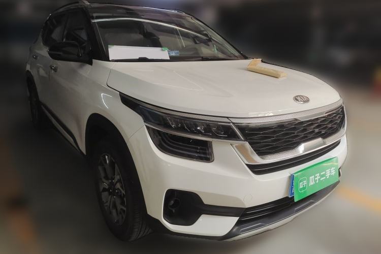 Used Kia KX3 2020 1.5L CVT Trend Edition Front Right 45 Deg
