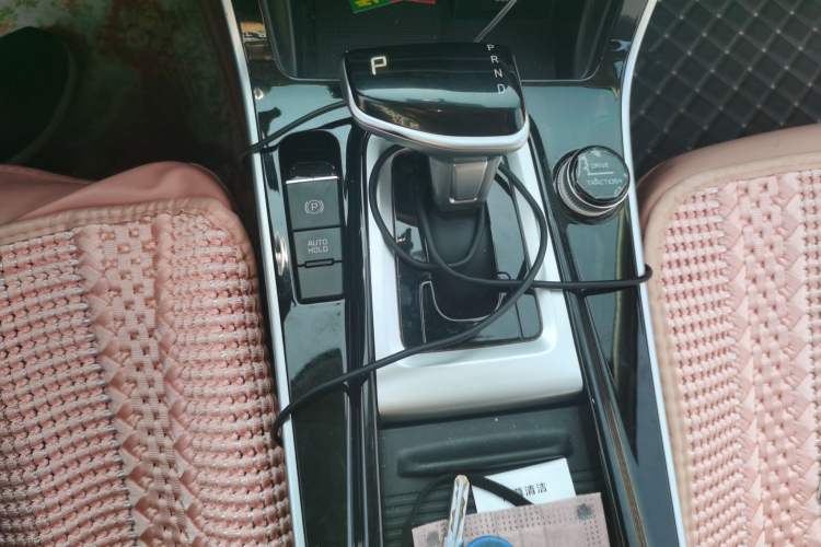 Used Kia KX3 2020 1.5L CVT Trend Edition Gear Lever
