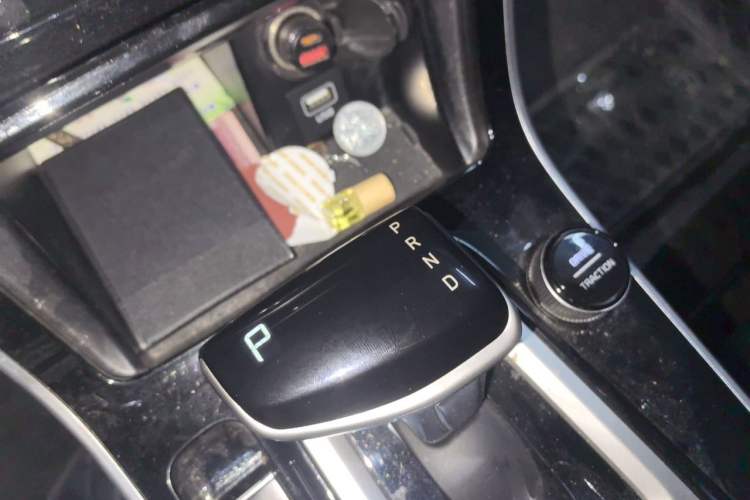Used Kia KX3 2020 1.5L CVT Trend Edition Gear Lever