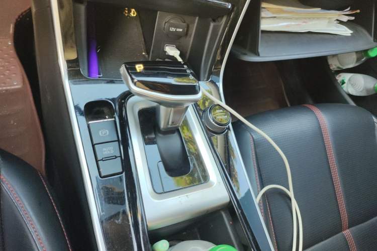 Used Kia KX3 2020 1.5L CVT Trend Edition Gear Lever
