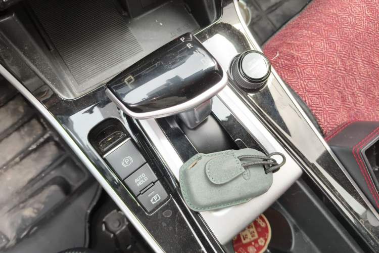 Used Kia KX3 2020 1.5L CVT Smart Edition Gear Lever