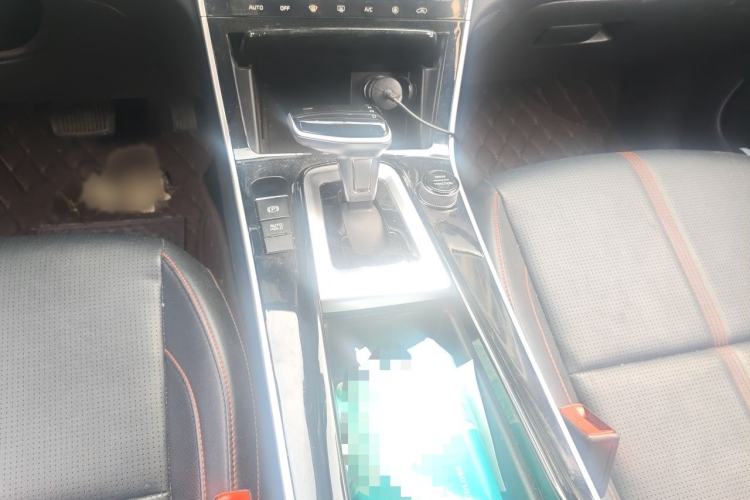 Used Kia KX3 2020 1.5L CVT Trend Edition Gear Lever