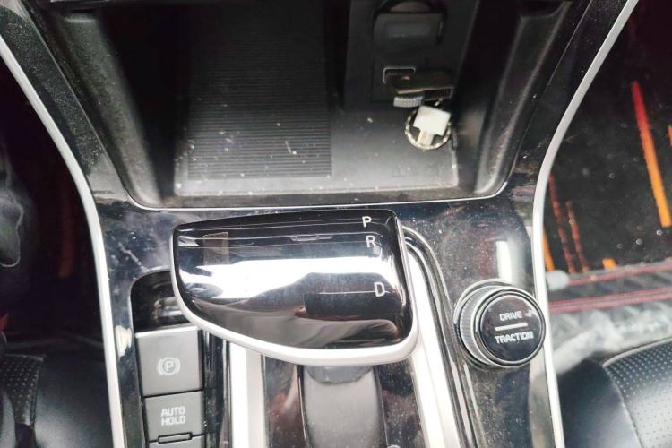 Used Kia KX3 2020 1.5L CVT Trend Edition Gear Lever