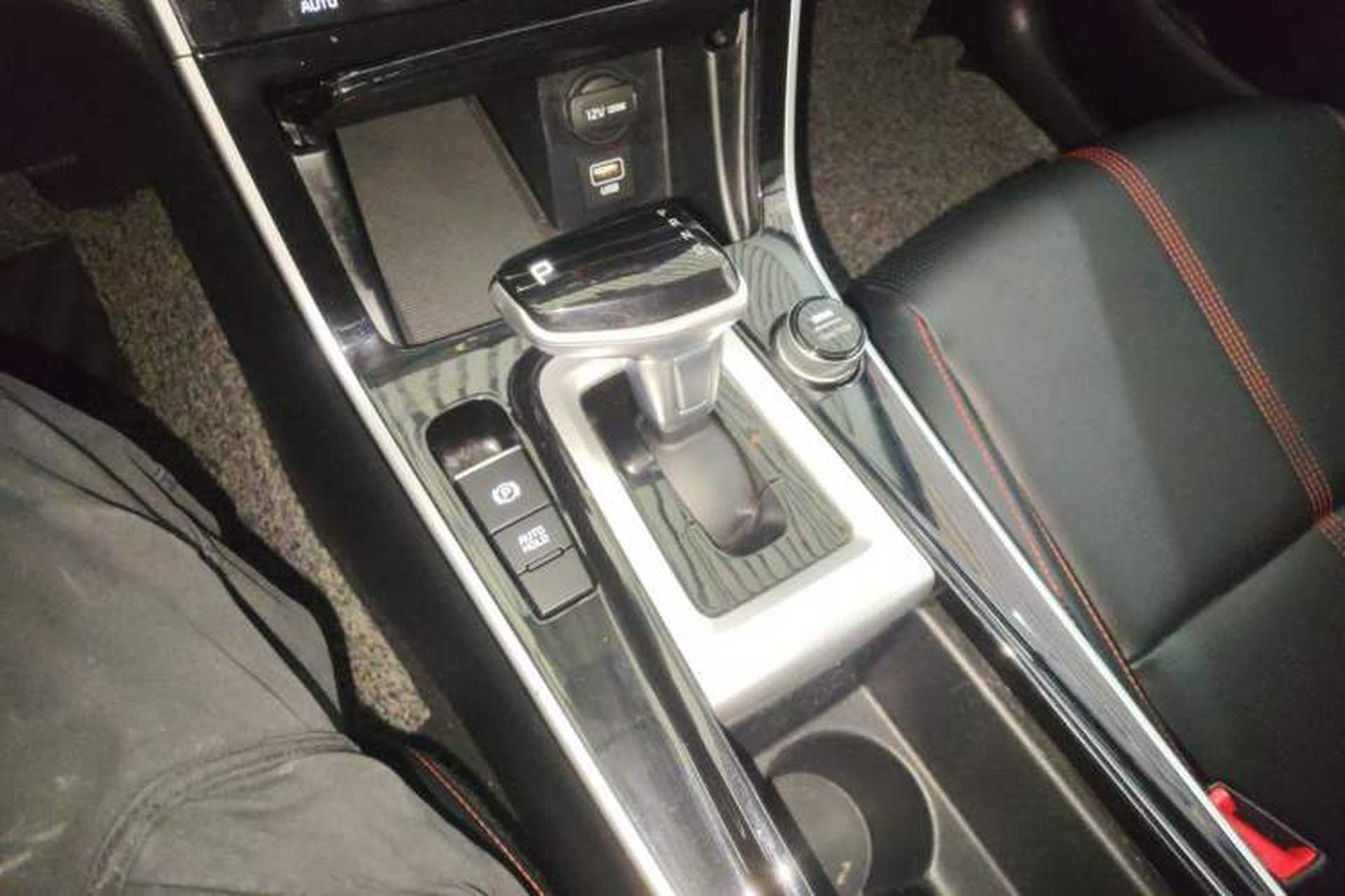 Used Kia KX3 2020 1.5L CVT Trend Edition Gear Lever