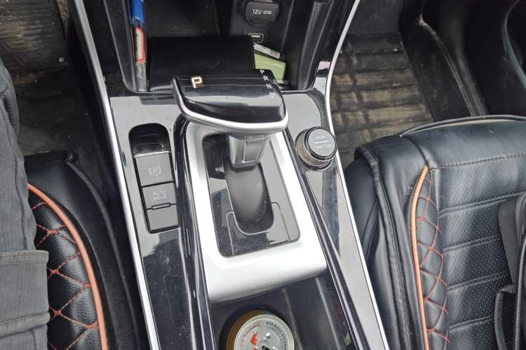 Used Kia KX3 2020 1.5L CVT Trend Edition Gear Lever