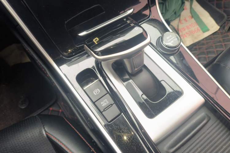 Used Kia KX3 2020 1.5L CVT Trend Edition Gear Lever