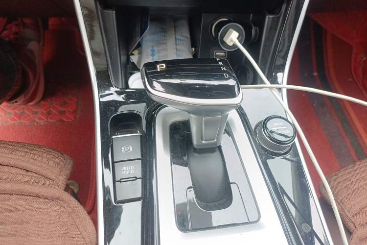 Used Kia KX3 2020 1.5L CVT Trend Edition Gear Lever