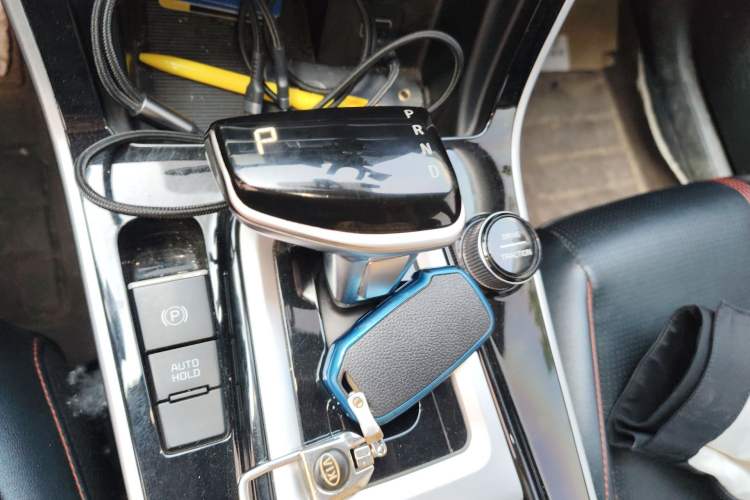 Used Kia KX3 2020 1.5L CVT Trend Edition Gear Lever
