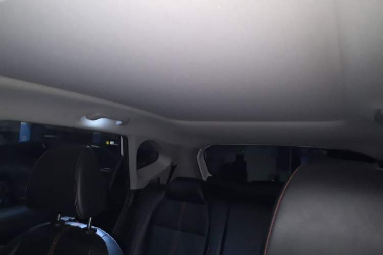 Used Kia KX3 2020 1.5L CVT Trend Edition Headliner