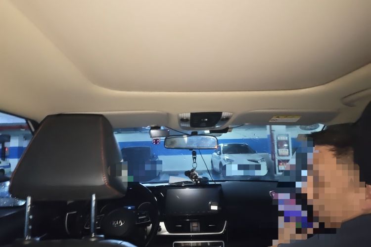 Used Kia KX3 2020 1.5L CVT Trend Edition Headliner