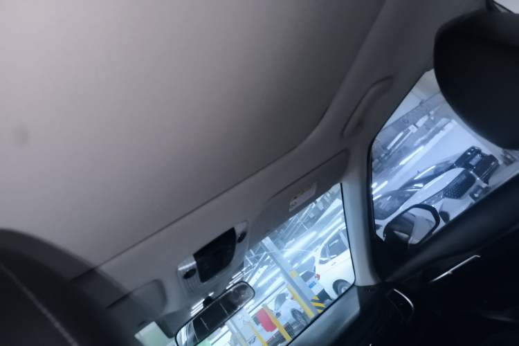 Used Kia KX3 2020 1.5L CVT Trend Edition Headliner