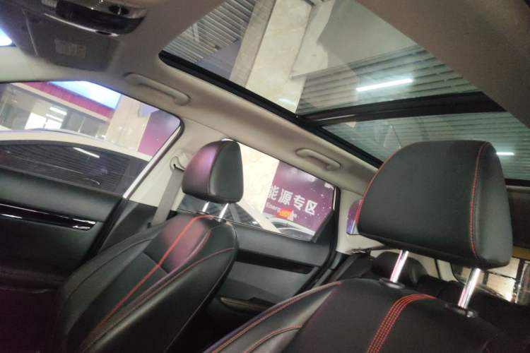 Used Kia KX3 2020 1.5L CVT Trend Edition Headliner