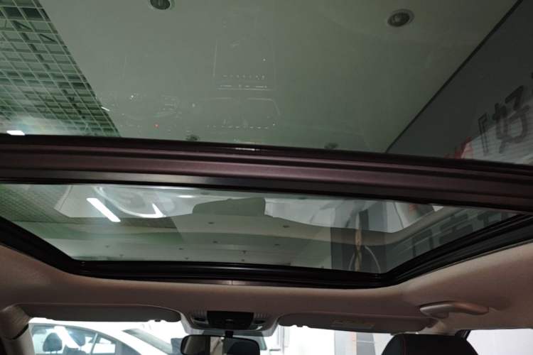 Used Kia KX3 2020 1.5L CVT Trend Edition Headliner