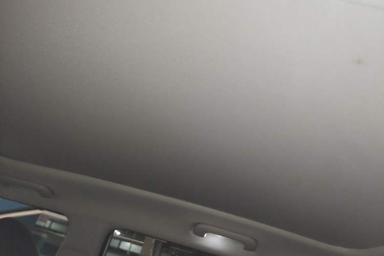 Used Kia KX3 2020 1.5L CVT Trend Edition Headliner