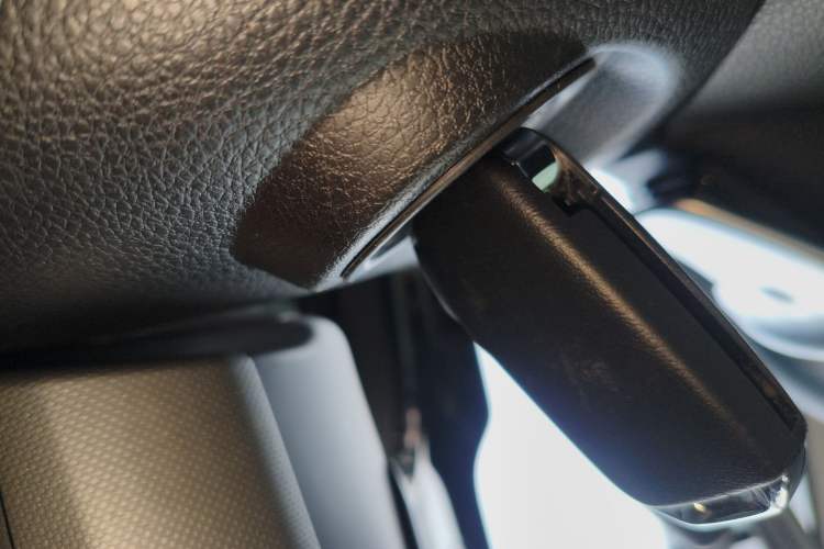 Used Kia KX3 2020 1.5L CVT Comfort Edition Interior 1