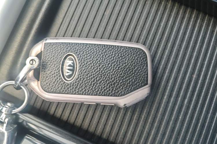 Used Kia KX3 2020 1.5L CVT Trend Edition Interior 1